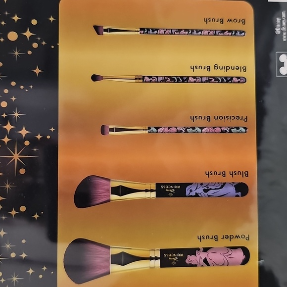 Disney Princess Beauty Set with Brushes and Sponges - Picture 3 of 4